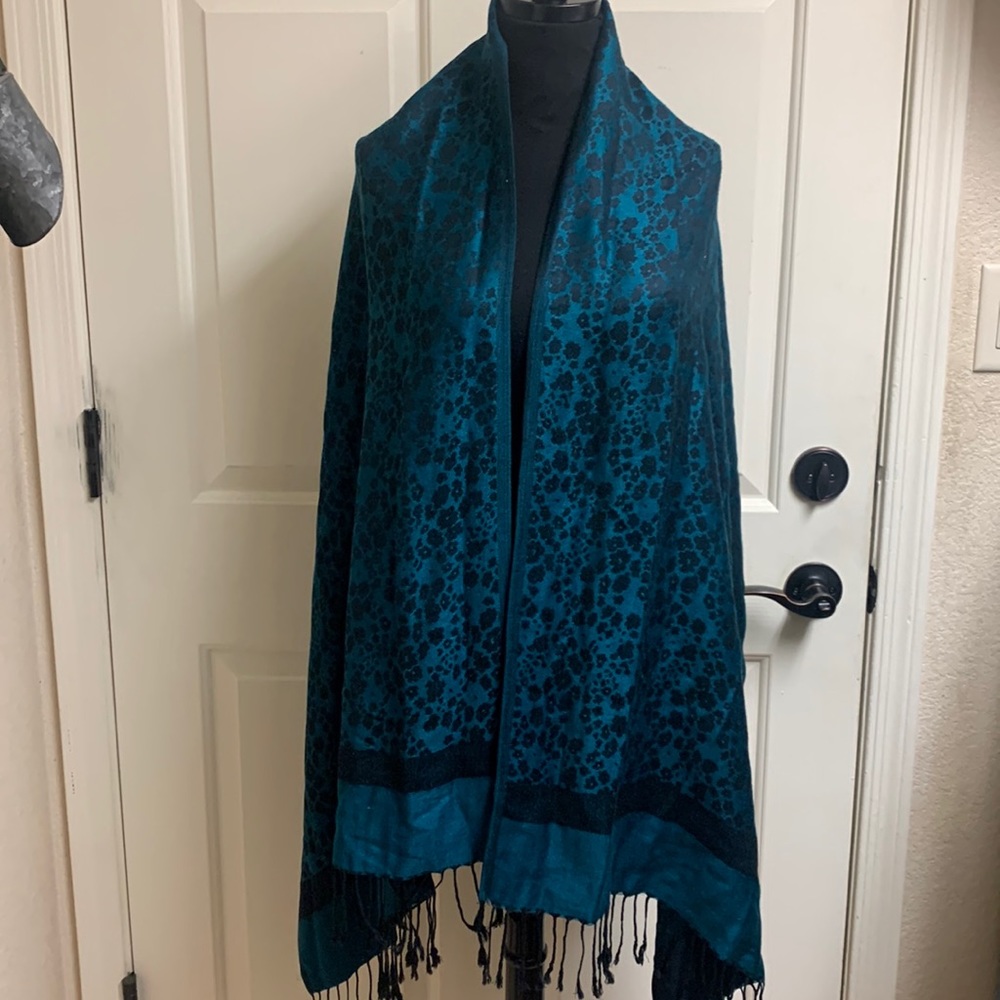 Scarf, Deep Sea Green and Black,  Length 73”, Across 26”, Excellent Cond…